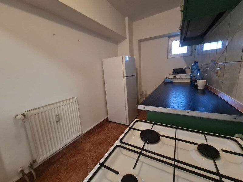 Garsoniera ultracentral 4 minute Unirii, contract ANAF.